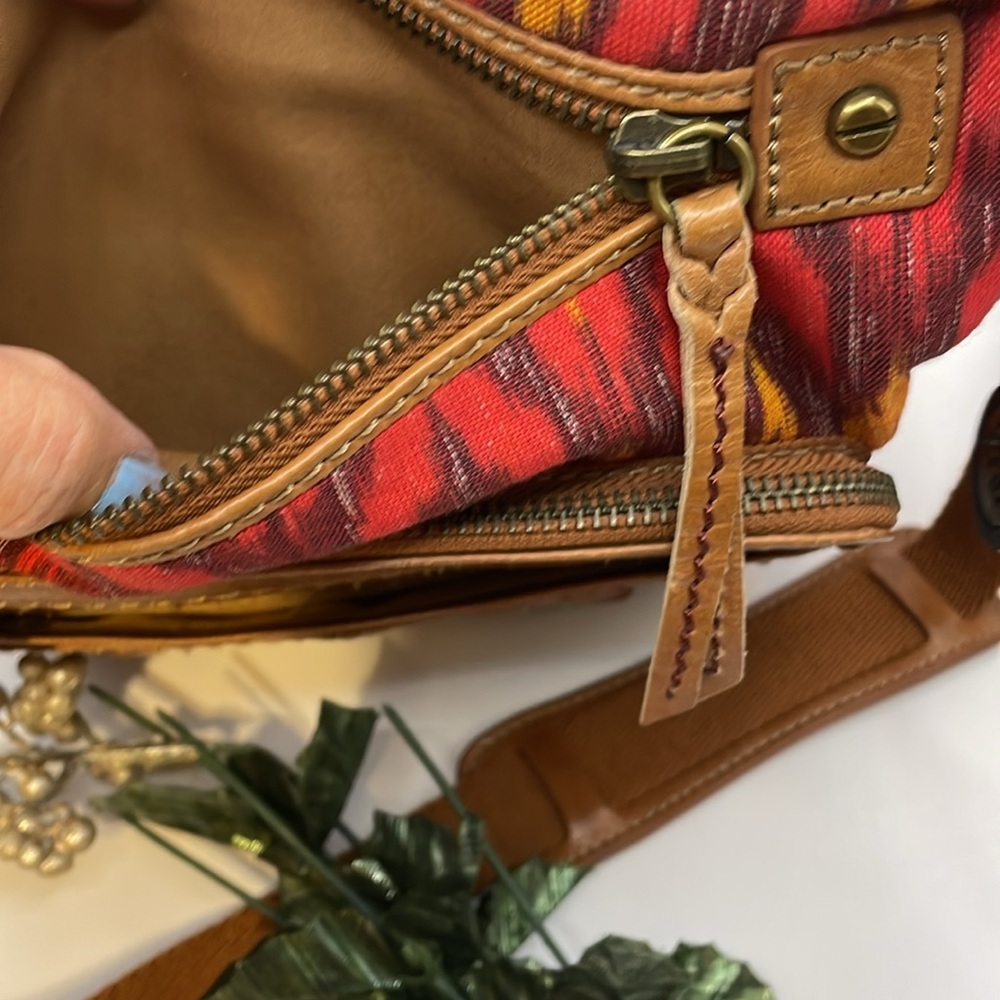 BNWOT The Sak crossbody purse (000235) - Picture 4 of 15
